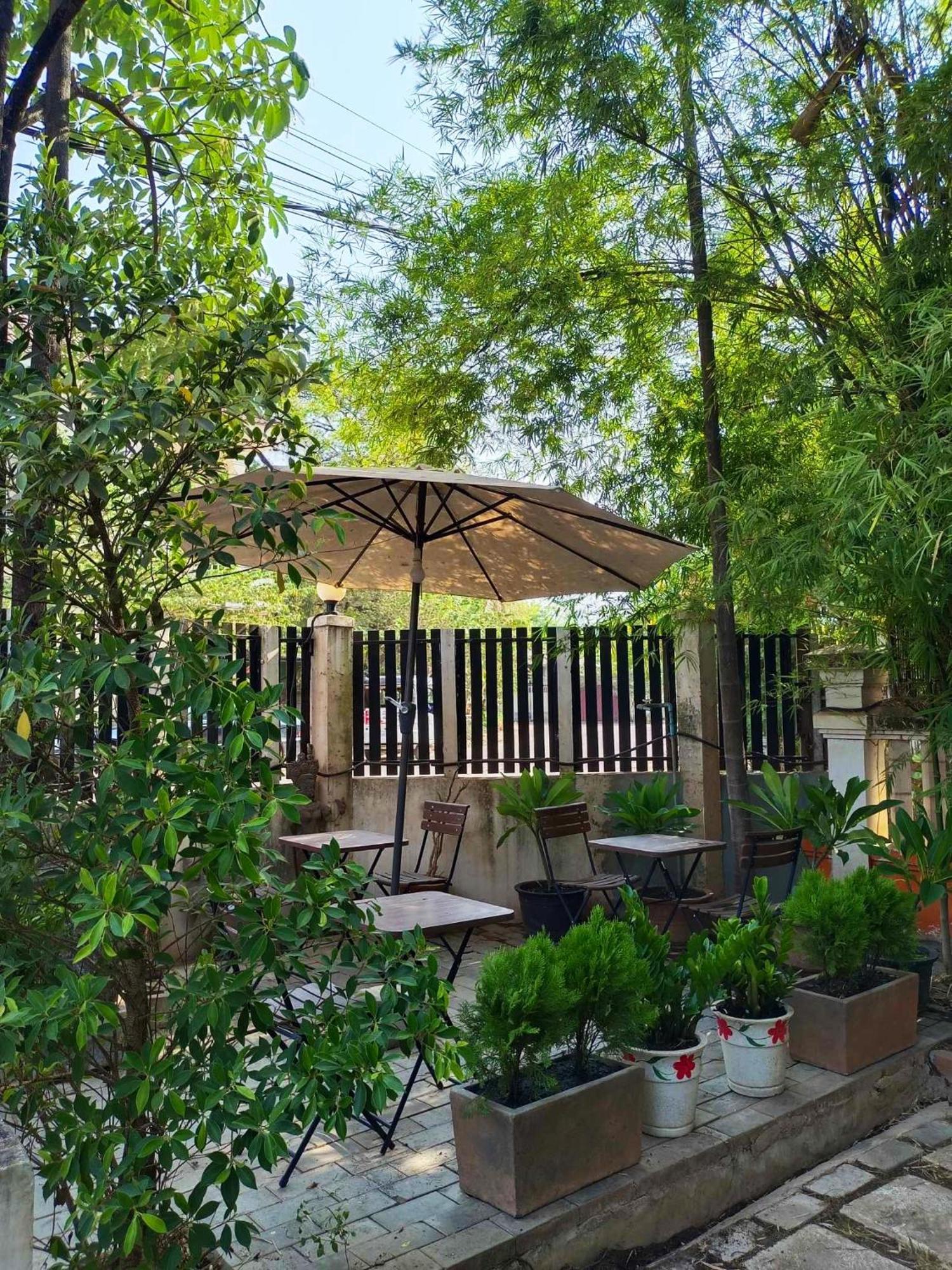 Secret Garden Homestay *